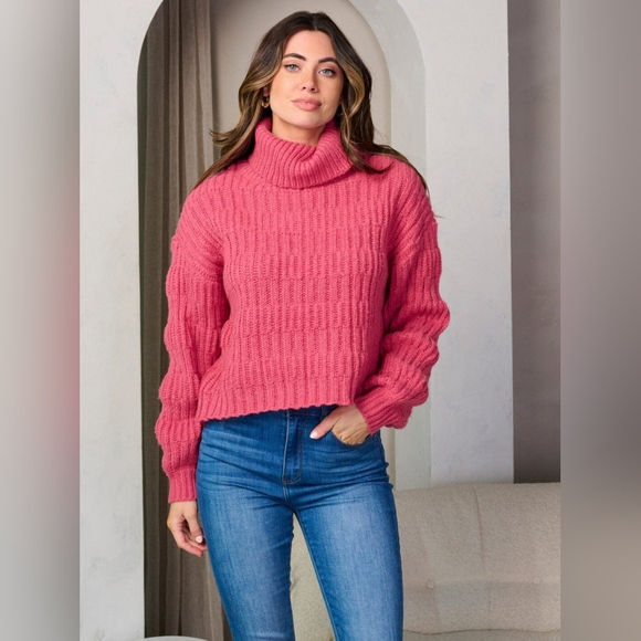 SALE! 009. WOMEN'S LONG SLEEVE TURTLENECK PULLOVER SWEATER - Picture 3 of 3